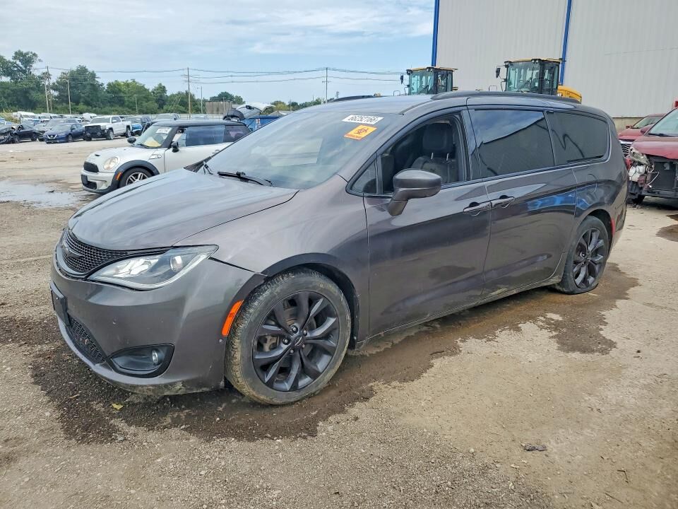 2019 CHRYSLER Pacifica