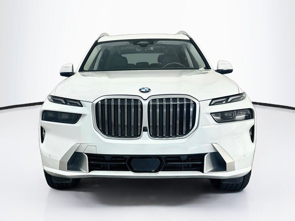 2026 BMW X7