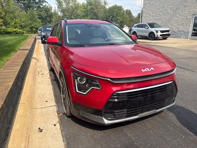2023 KIA Niro