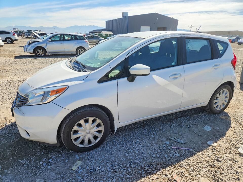2016 NISSAN Versa