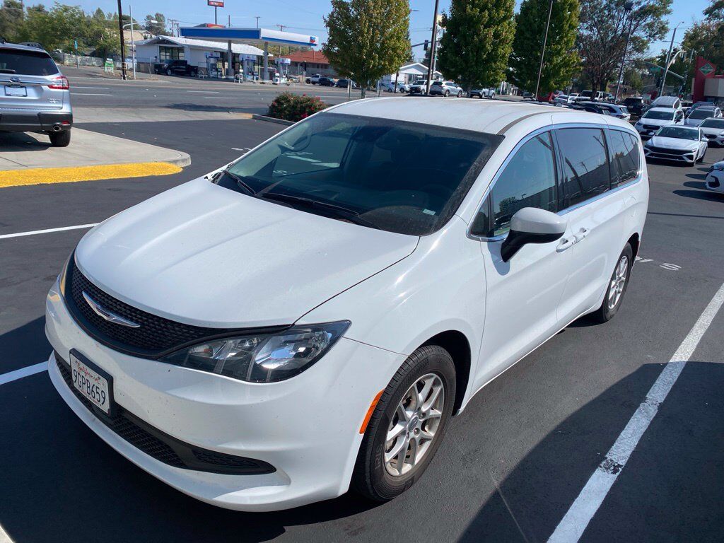 2023 CHRYSLER Voyager