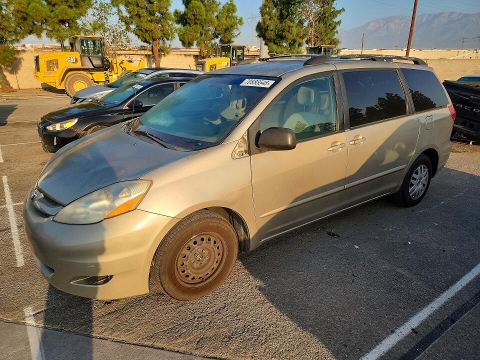 2008 TOYOTA Sienna