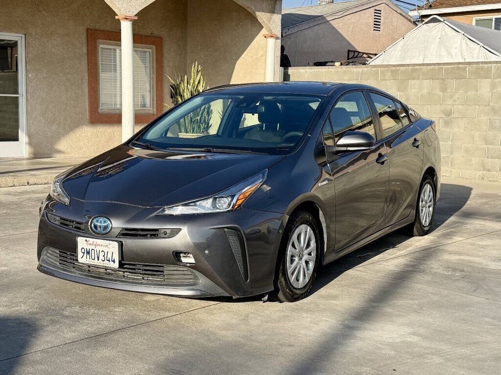 2022 TOYOTA PRIUS