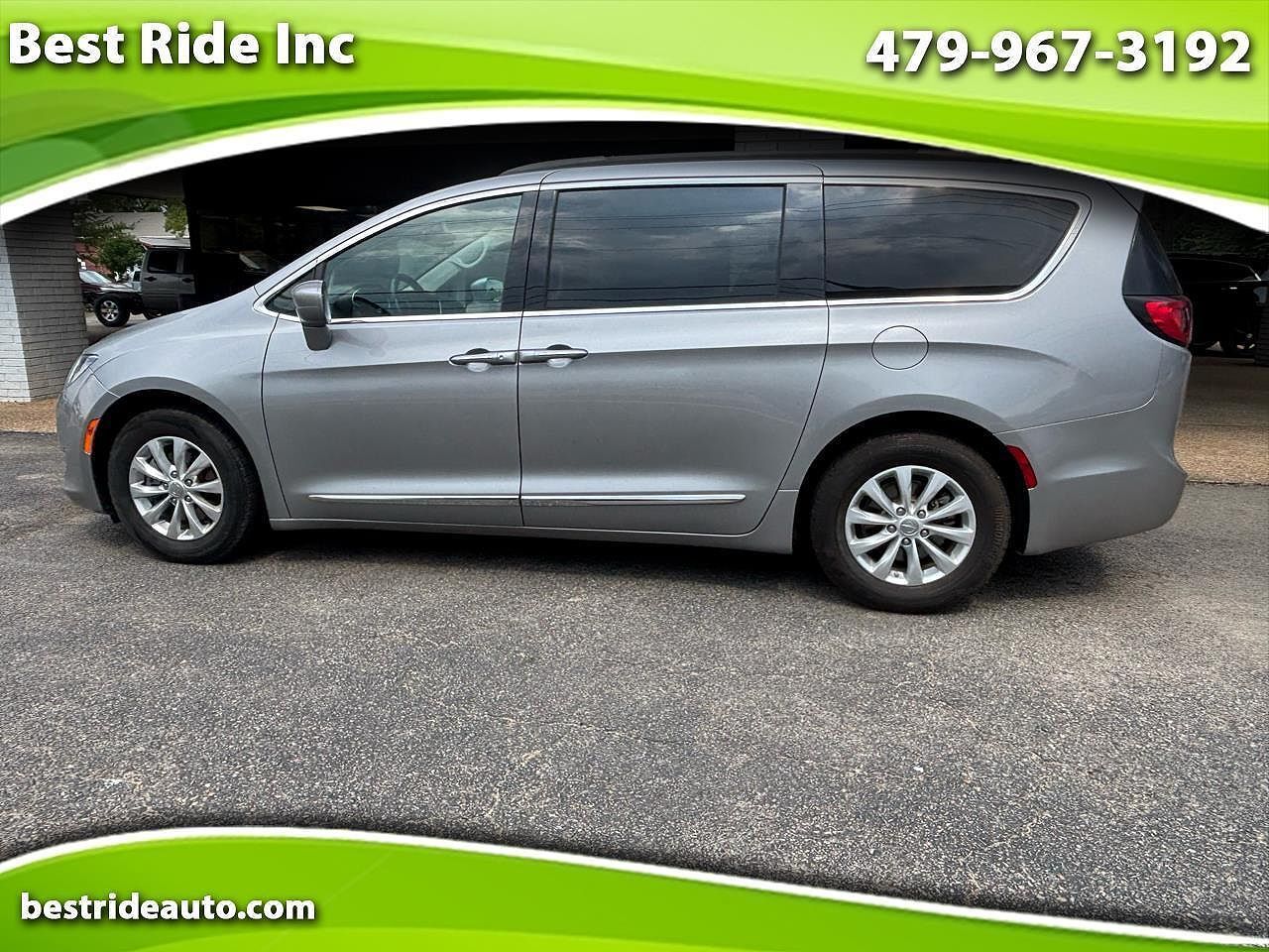 2017 CHRYSLER Pacifica