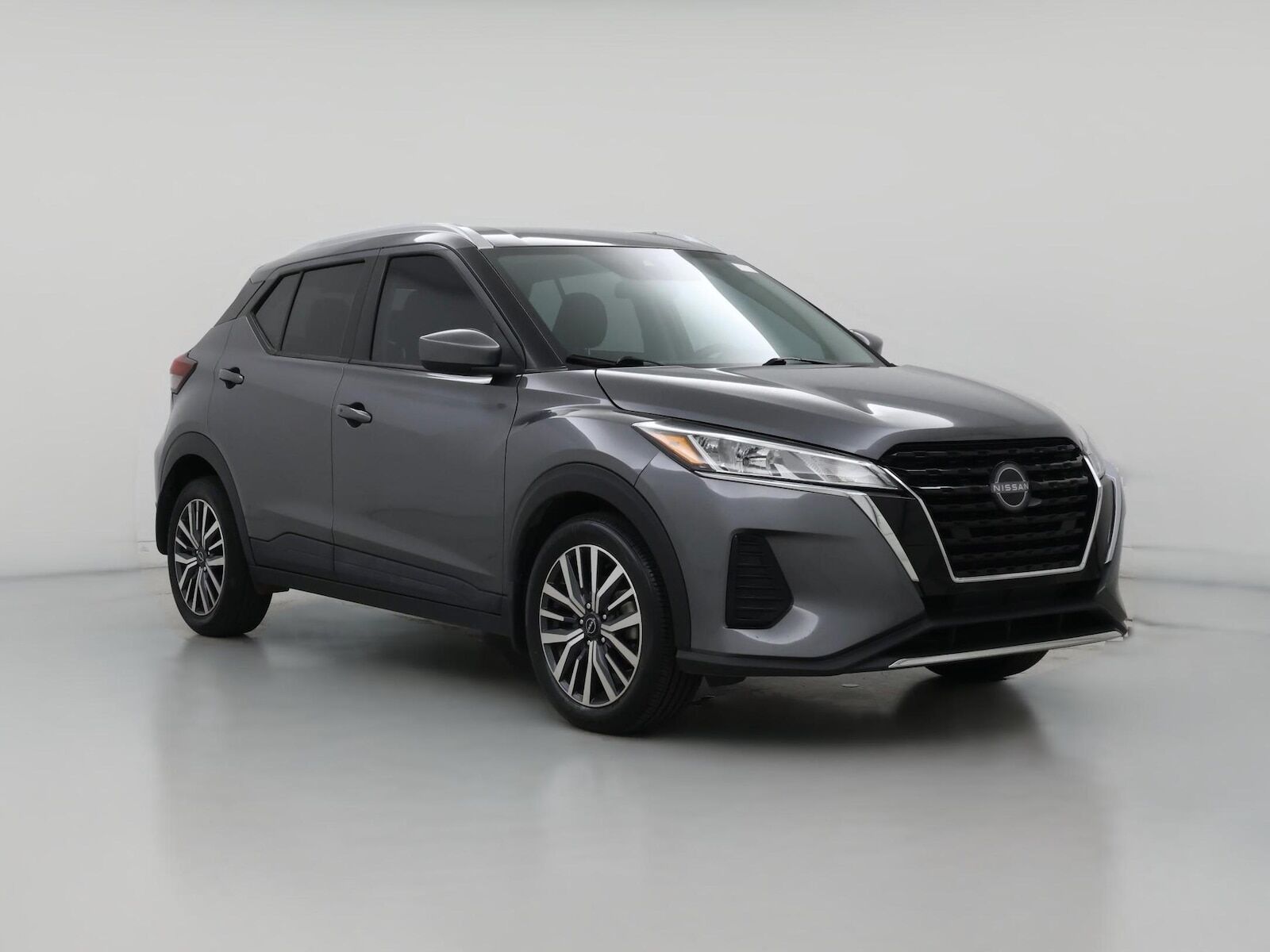 2023 NISSAN Kicks