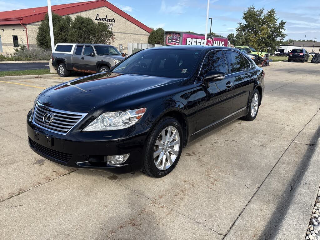 2011 LEXUS LS