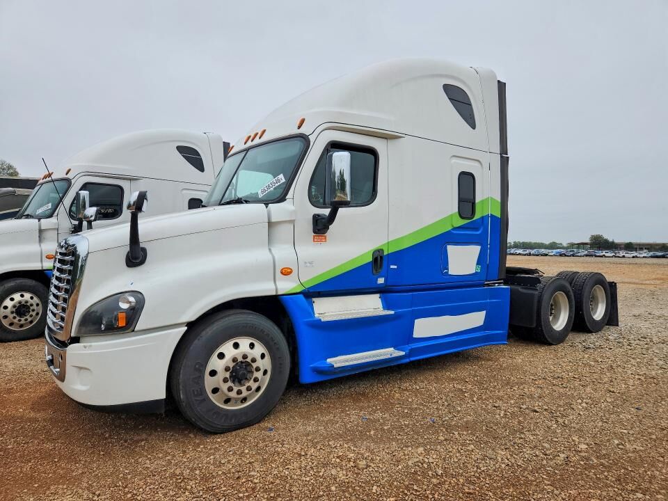 2017 FREIGHTLINER Cascadia
