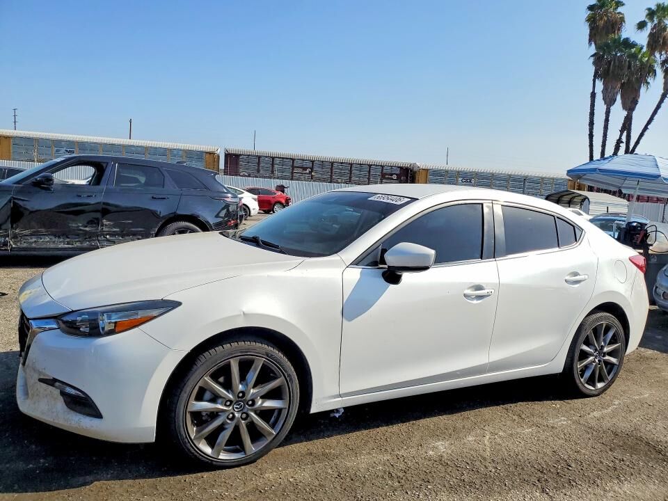 2018 MAZDA Mazda3