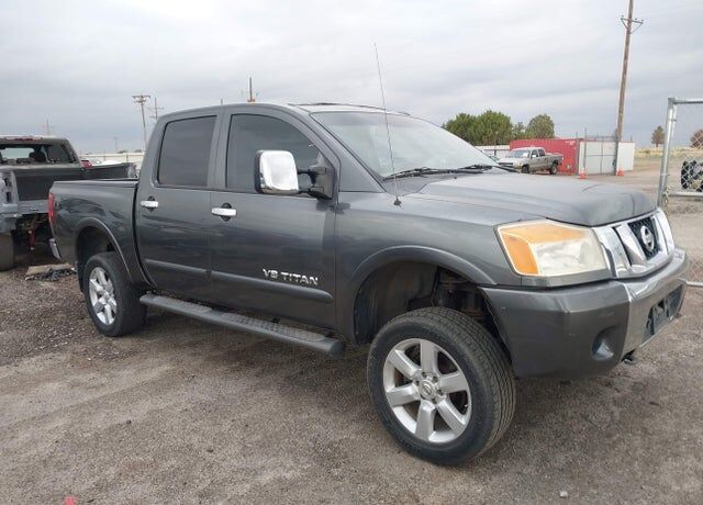 2012 NISSAN Titan