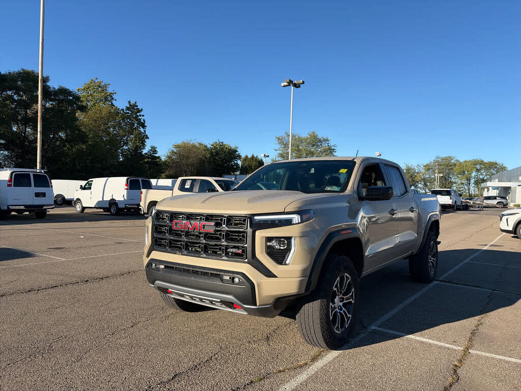 2024 GMC Canyon