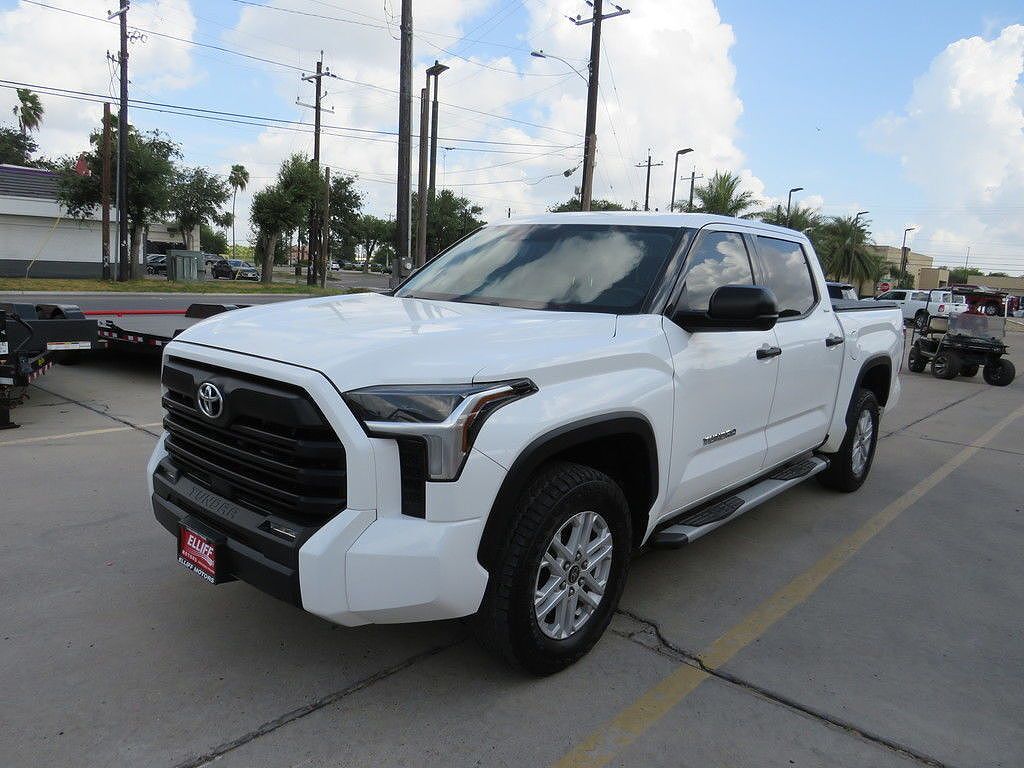 2022 TOYOTA Tundra