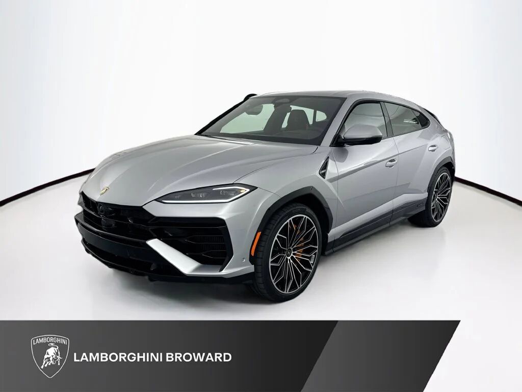 2026 LAMBORGHINI URUS
