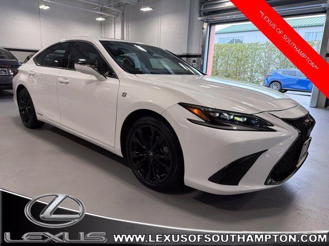 2022 LEXUS ES