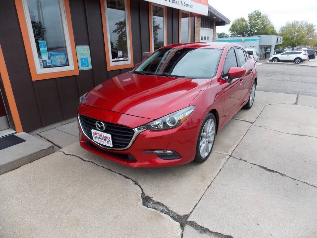 2017 MAZDA Mazda3