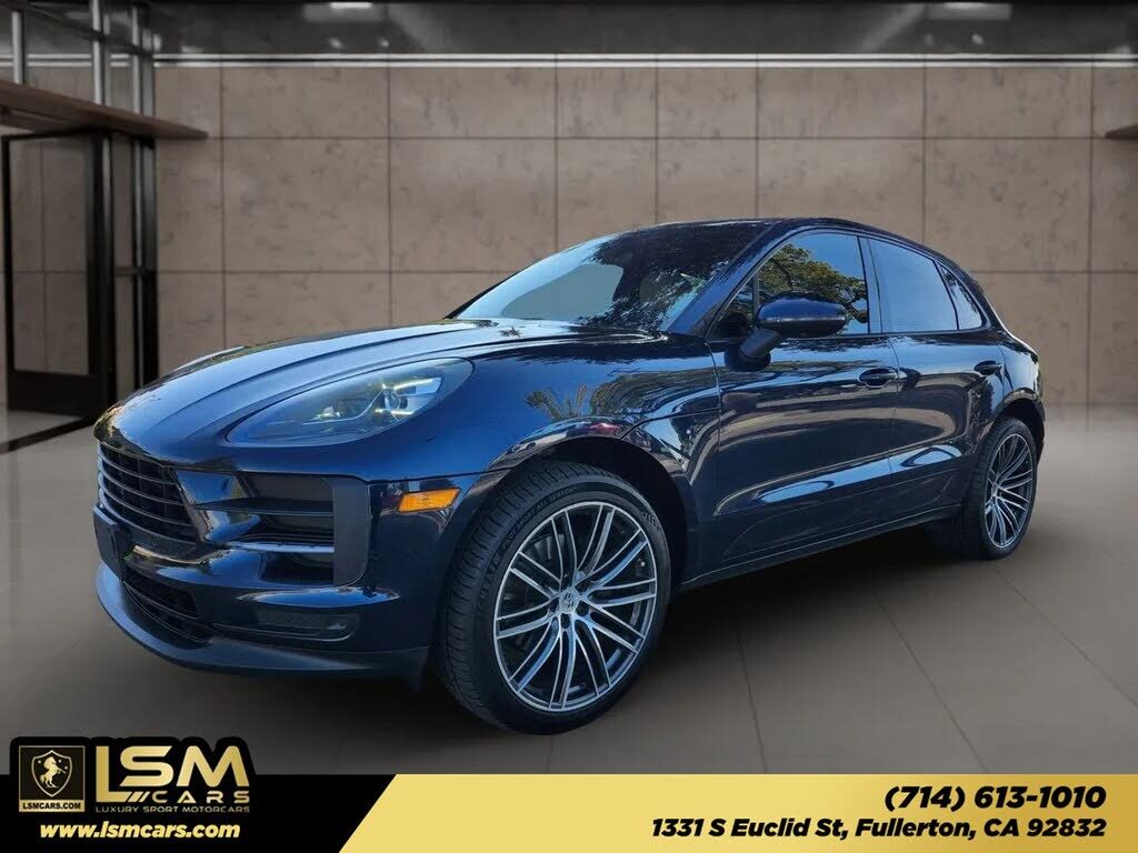 2019 PORSCHE Macan
