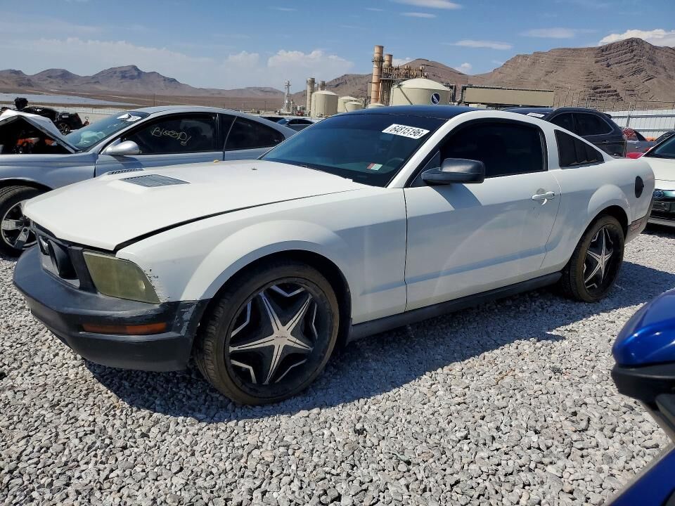 2005 FORD Mustang