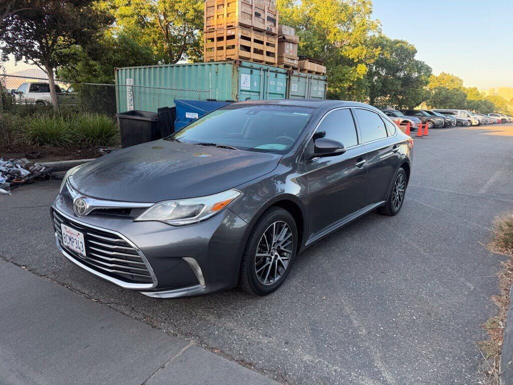 2018 TOYOTA Avalon