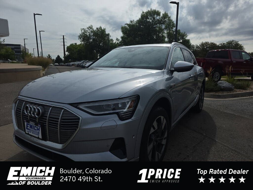 2023 AUDI e-tron