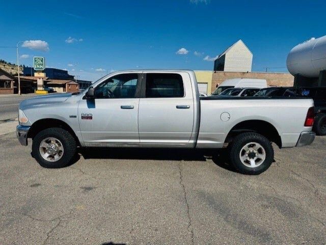 2012 DODGE Ram