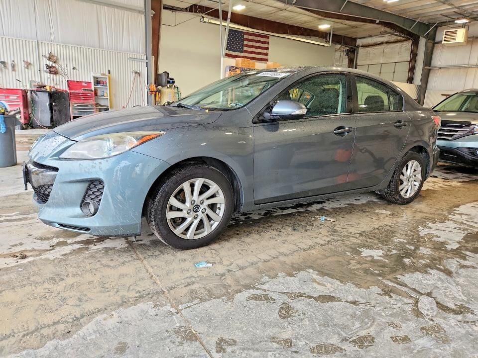 2013 MAZDA Mazda3