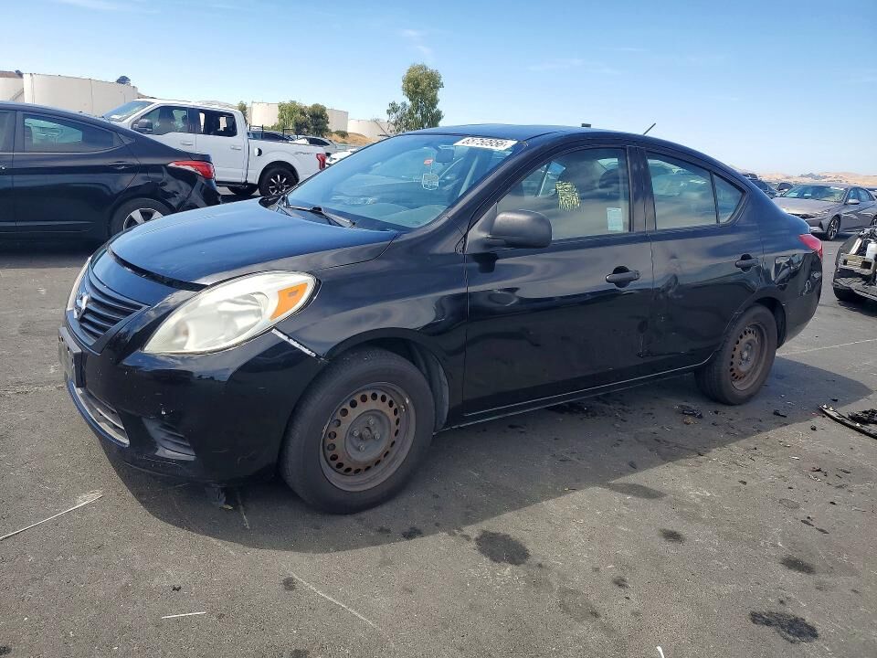 2012 NISSAN Versa