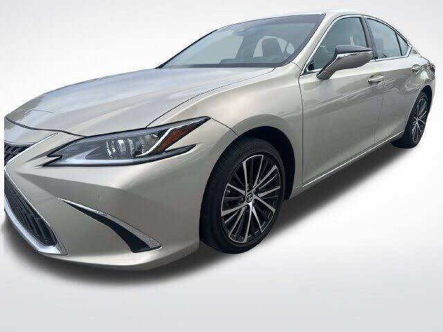 2024 LEXUS ES