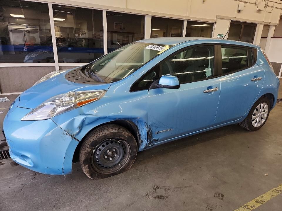 2015 NISSAN Leaf