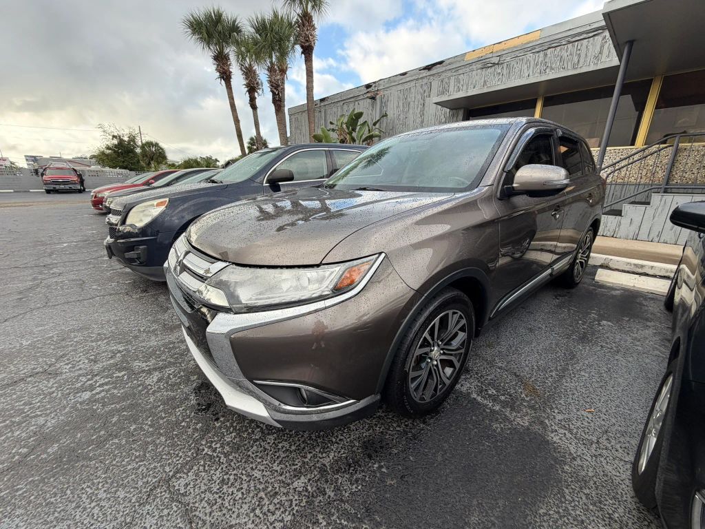 2017 MITSUBISHI Outlander