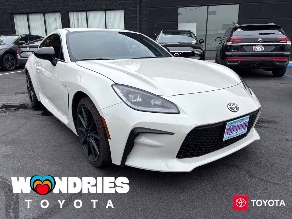 2024 TOYOTA GR86