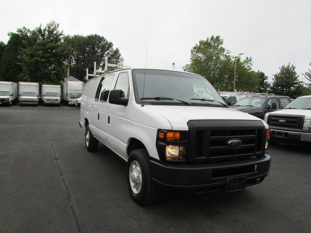 2008 FORD E-350