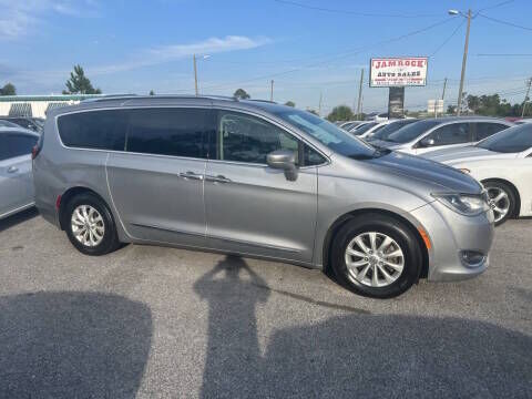 2019 CHRYSLER Pacifica