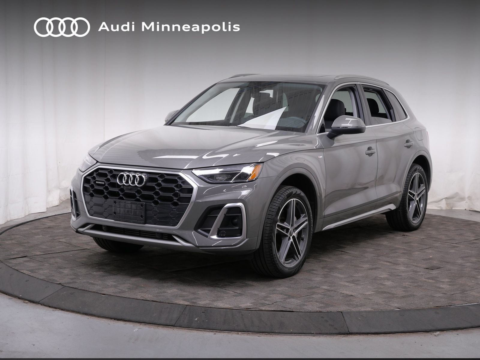 2023 AUDI Q5 e