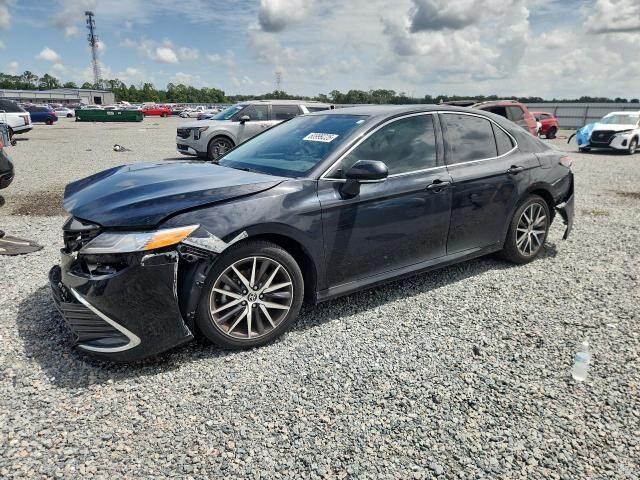2022 TOYOTA Camry