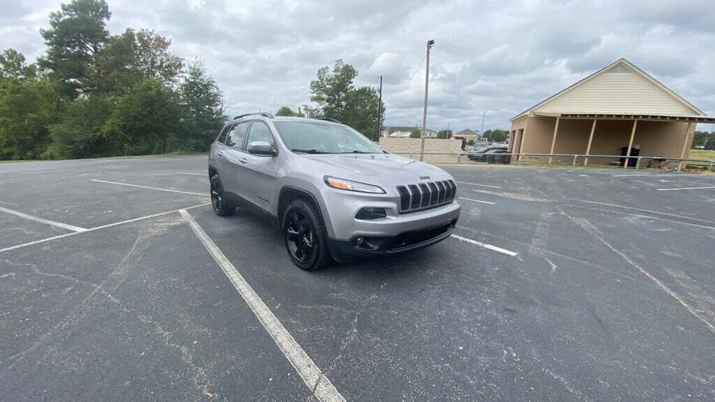 2018 JEEP Cherokee