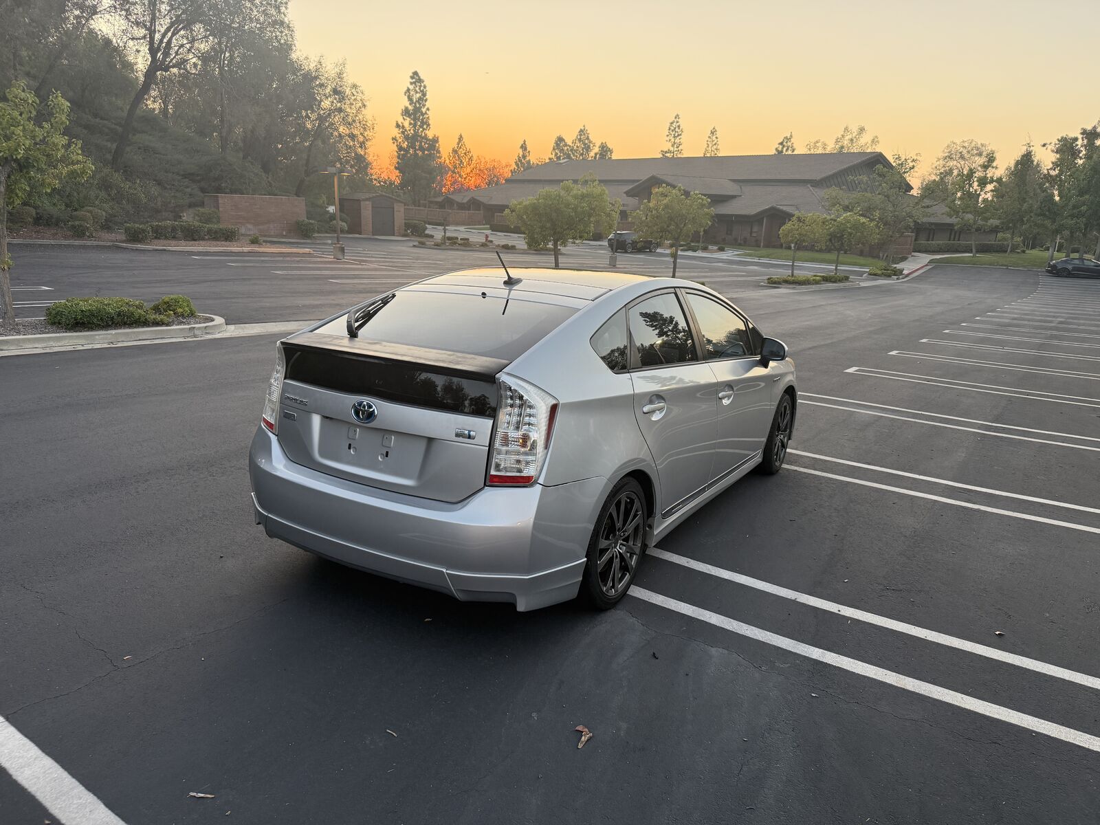2011 TOYOTA PRIUS