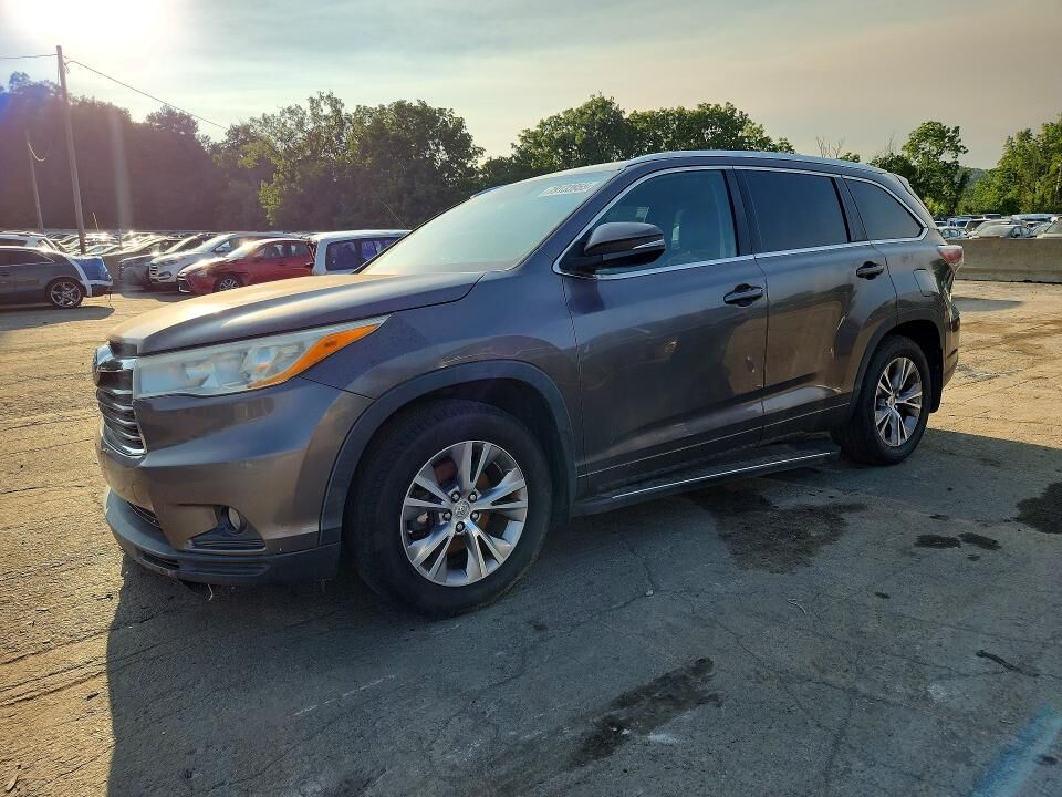 2014 TOYOTA Highlander