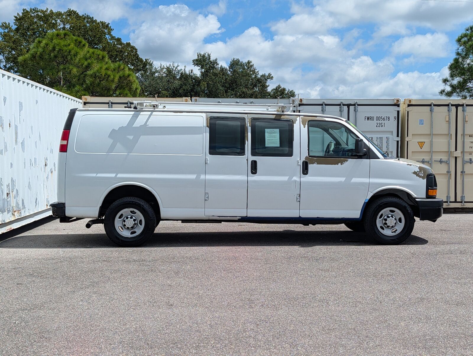 2013 CHEVROLET Express