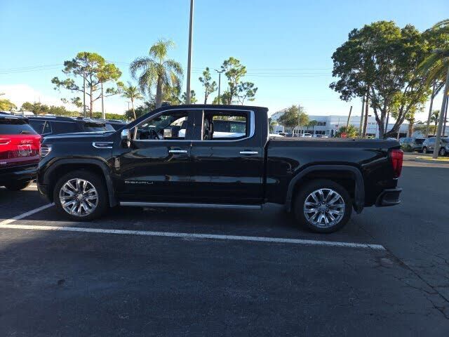 2023 GMC Sierra