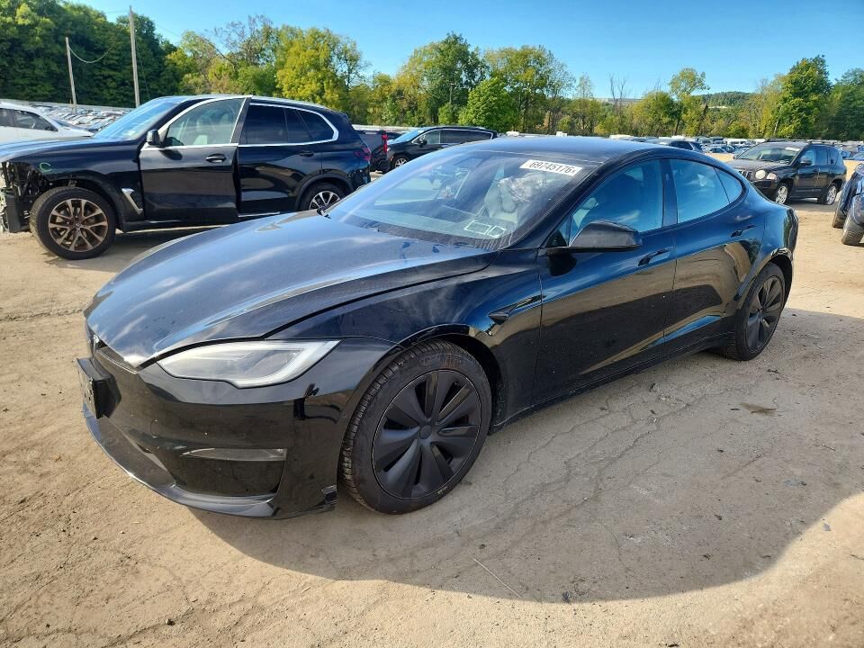 2022 TESLA Model S