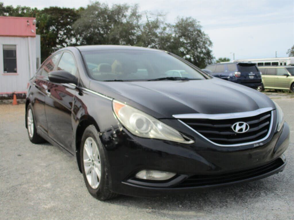 2011 HYUNDAI Sonata