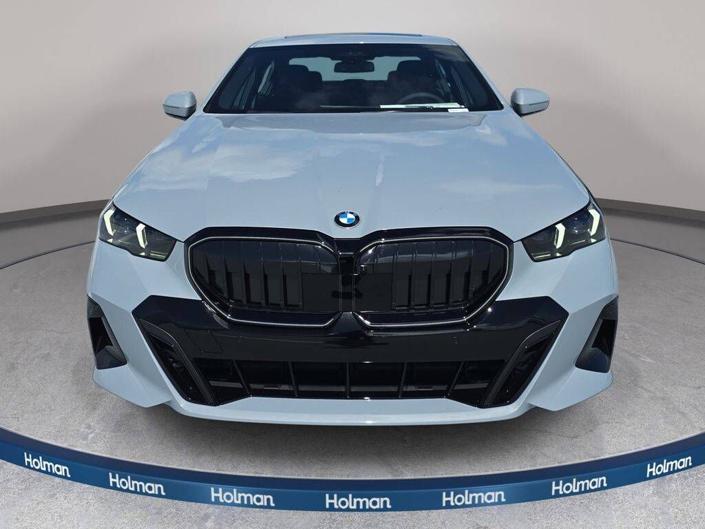 2026 BMW 530i