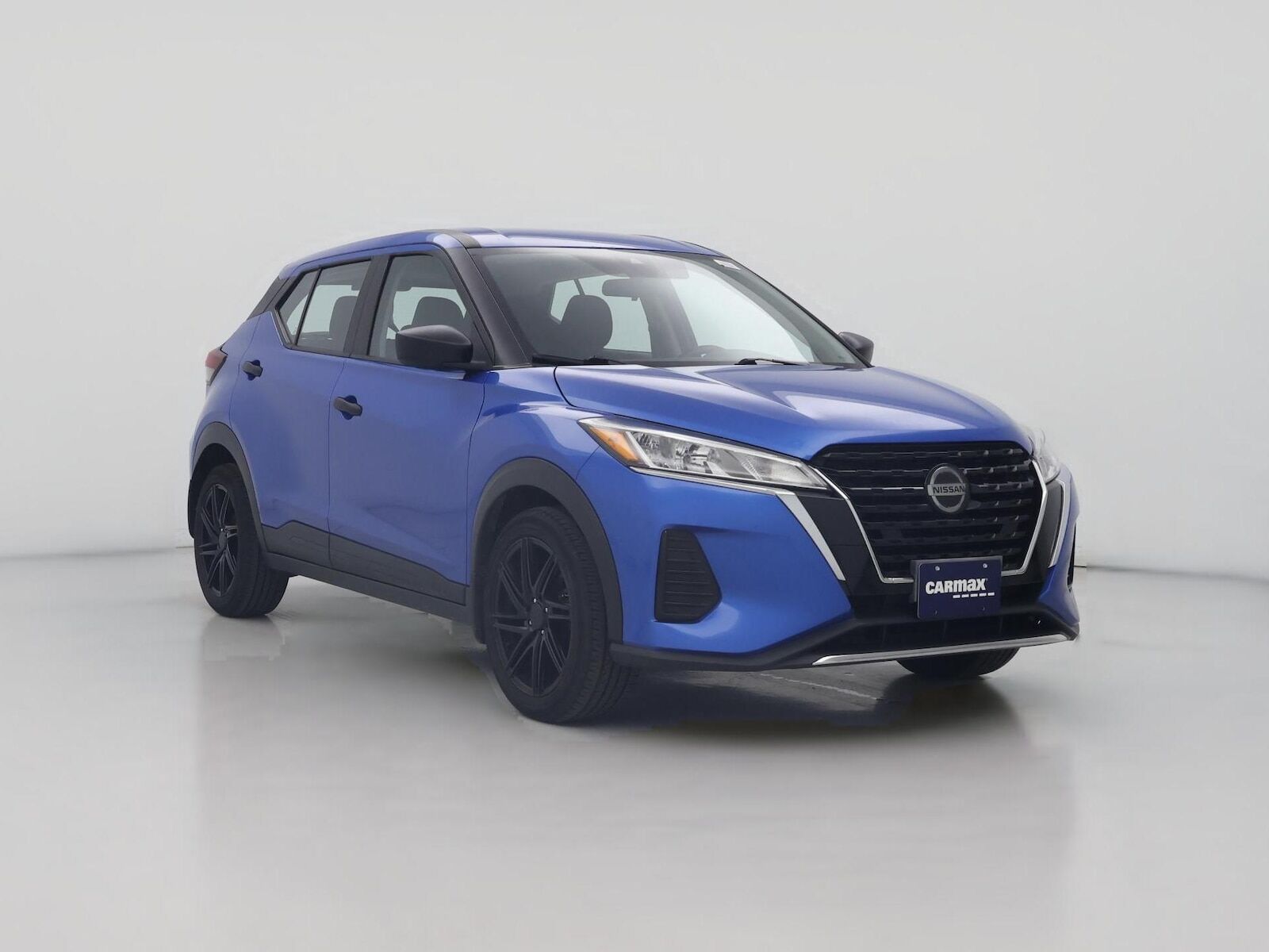 2021 NISSAN Kicks