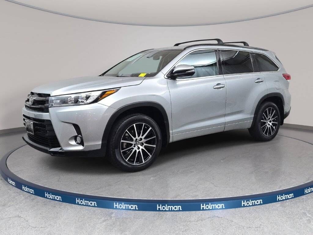 2017 TOYOTA Highlander