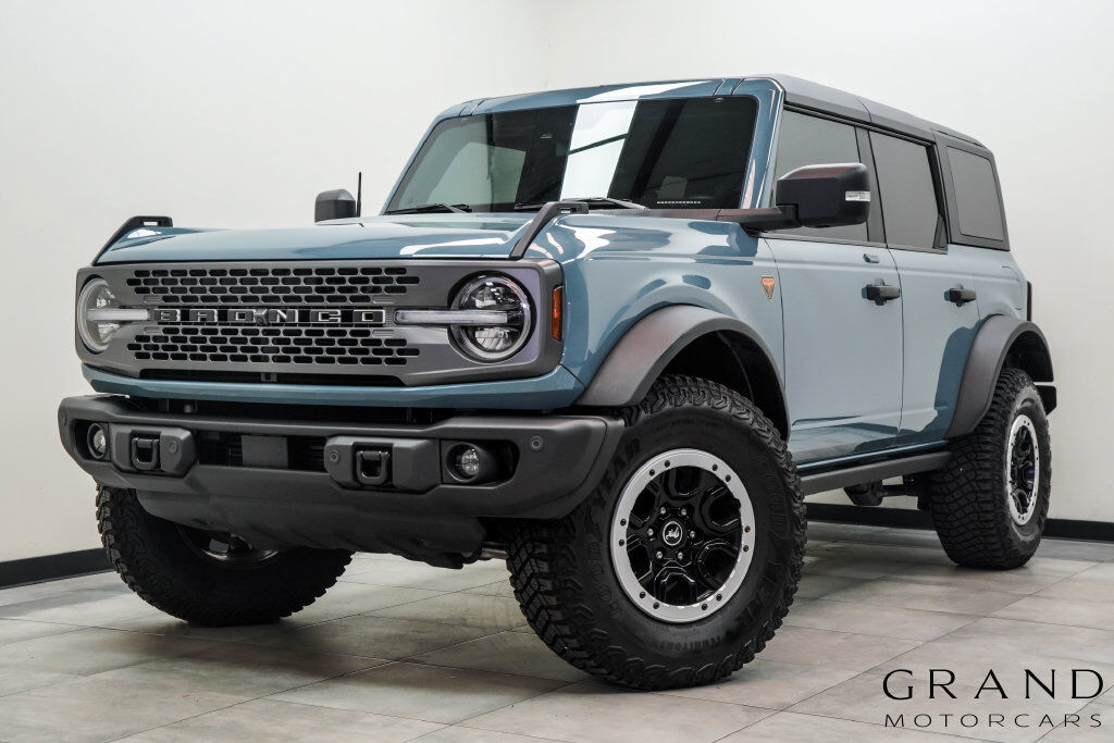2023 FORD Bronco