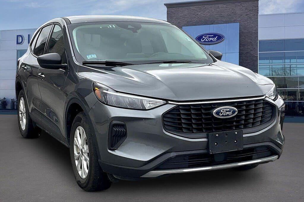 2025 FORD Escape