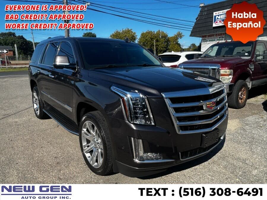 2017 CADILLAC Escalade