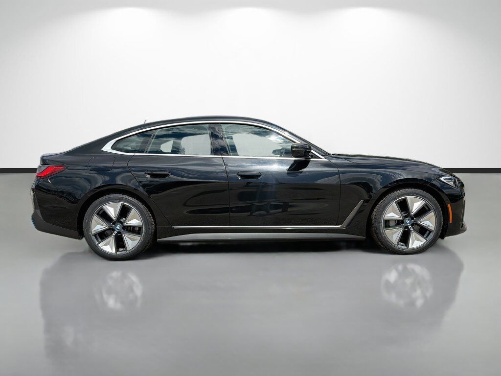 2024 BMW i4