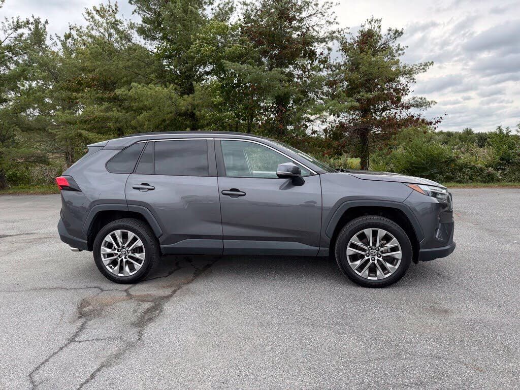 2023 TOYOTA RAV4