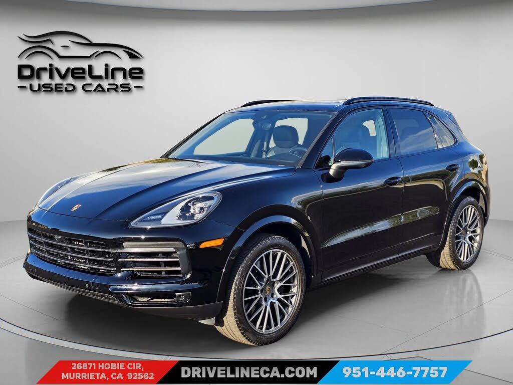 2023 PORSCHE Cayenne
