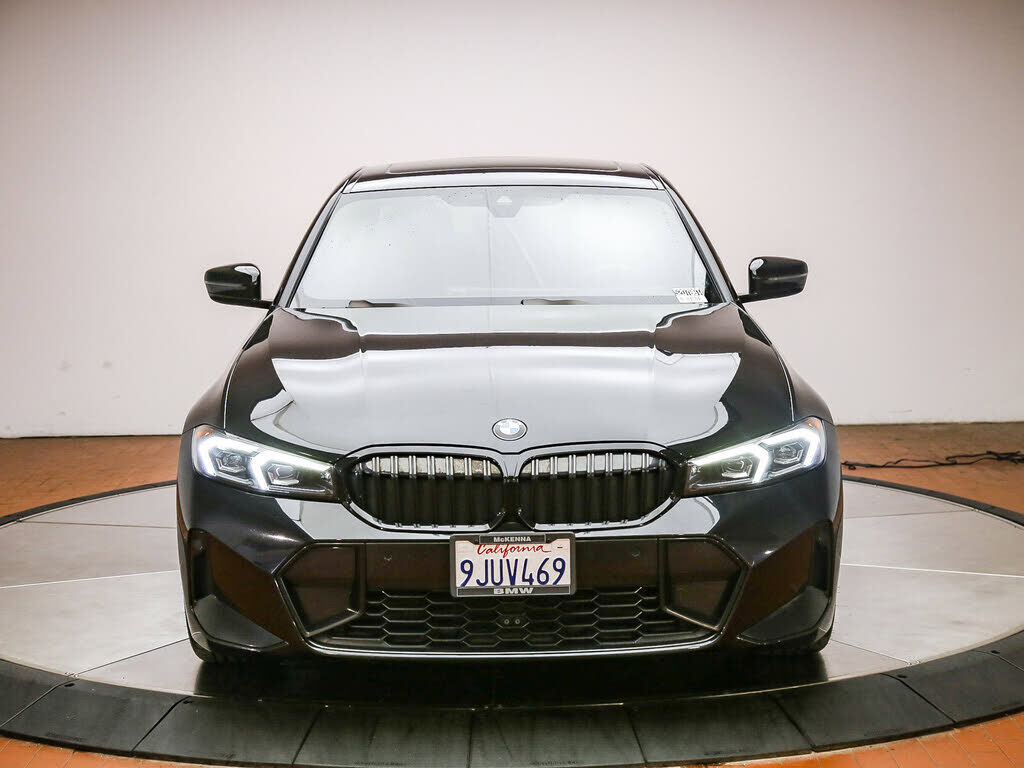 2023 BMW 330i
